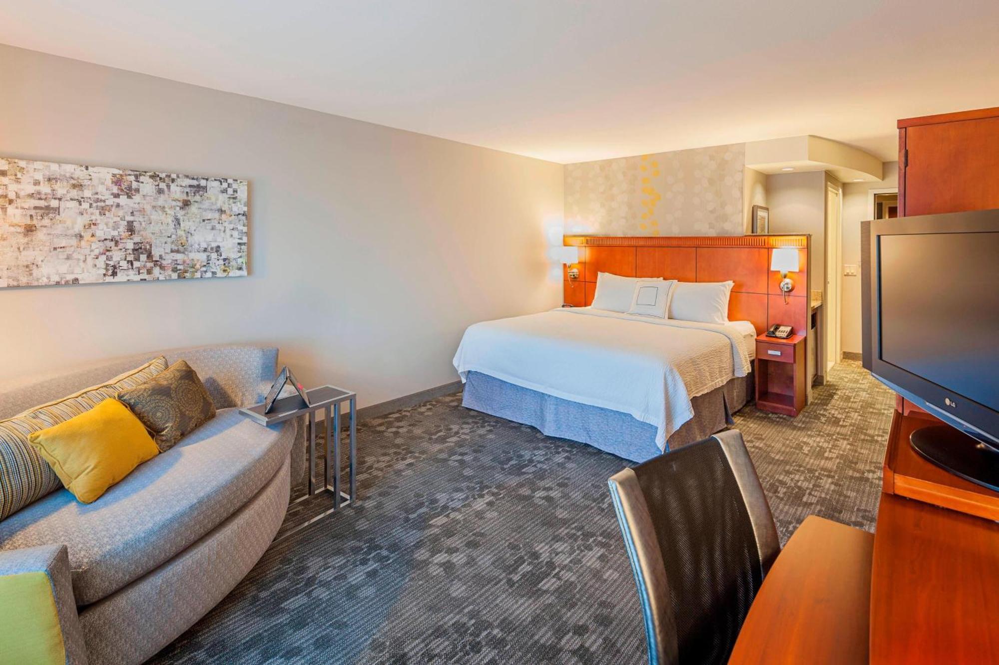 Courtyard By Marriott Madison West / Middleton Hotel Ngoại thất bức ảnh