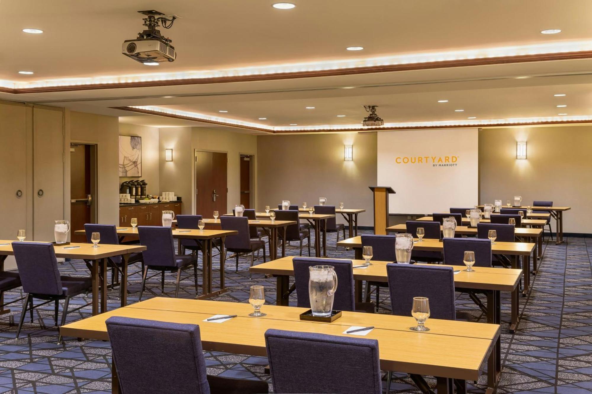 Courtyard By Marriott Madison West / Middleton Hotel Ngoại thất bức ảnh