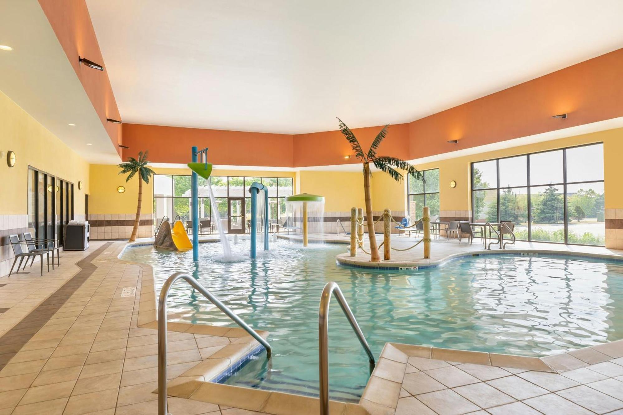 Courtyard By Marriott Madison West / Middleton Hotel Ngoại thất bức ảnh