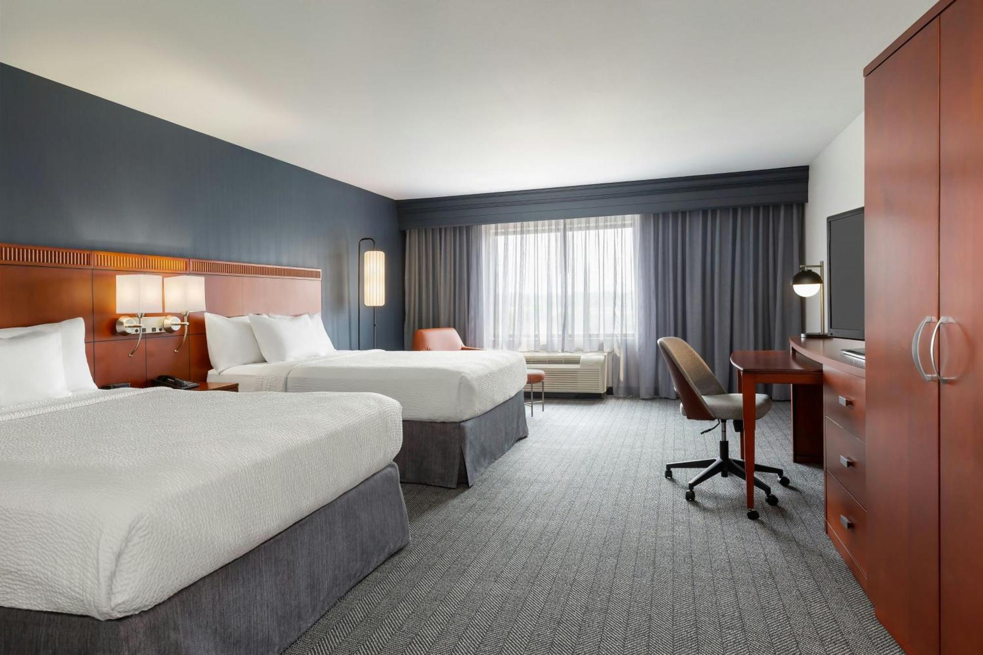 Courtyard By Marriott Madison West / Middleton Hotel Ngoại thất bức ảnh