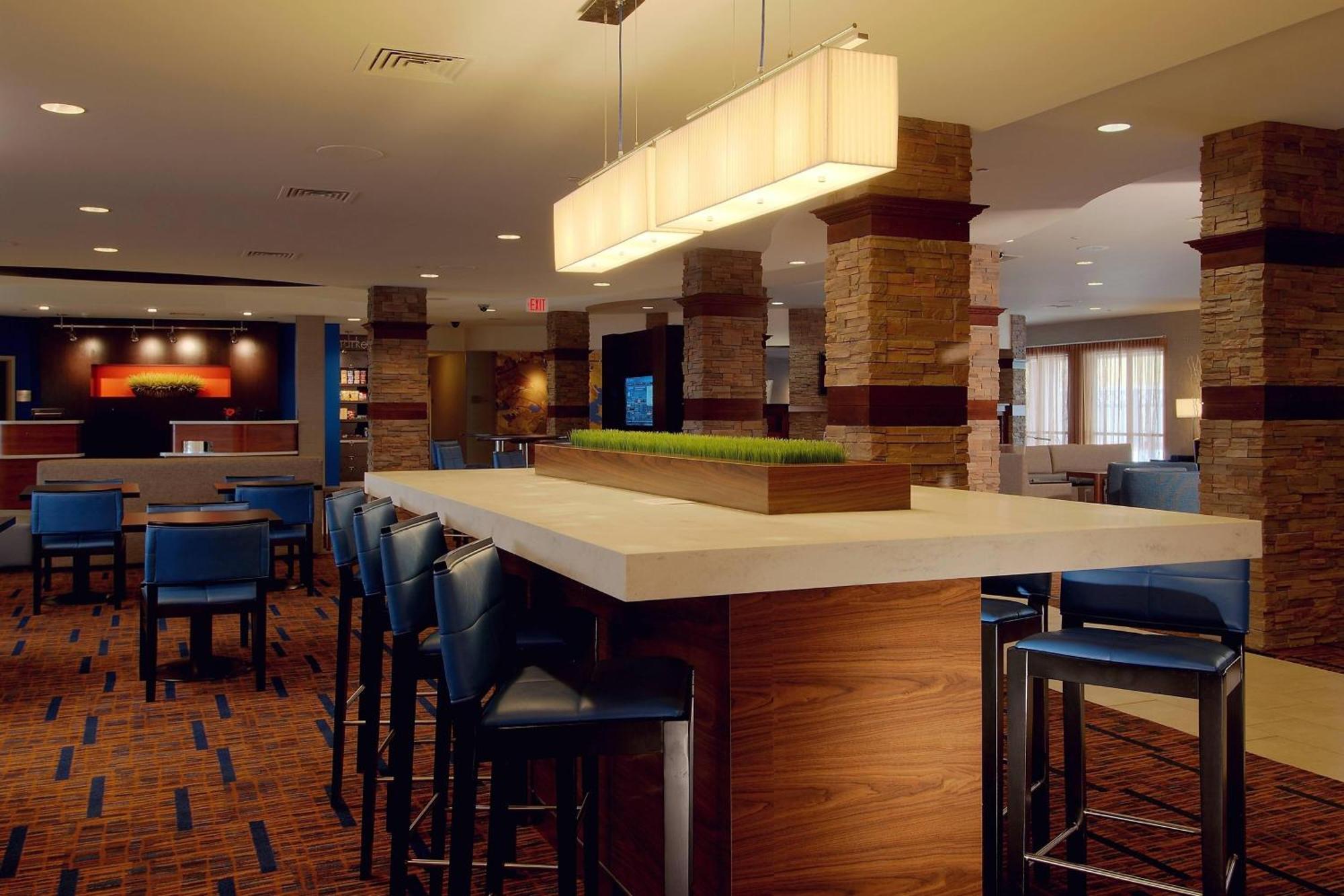 Courtyard By Marriott Madison West / Middleton Hotel Ngoại thất bức ảnh